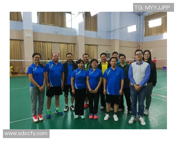 重庆羽毛球队在大师赛中的团队协作展现与战术配合分析